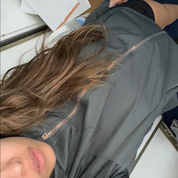 Apana sweatshirt NWT - Picture 9 of 9